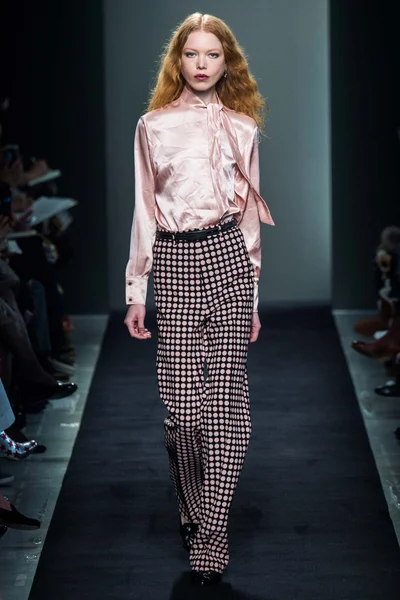 Look 2